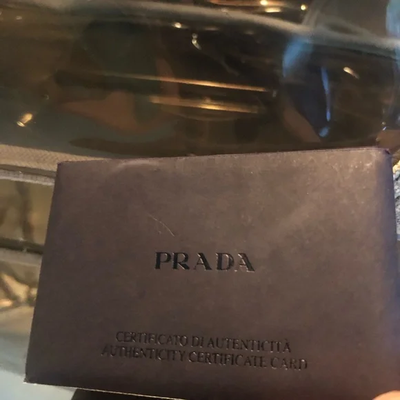 Final price - Limited edition PRADA cruise 2012 collection bag - Picture 5 of 6